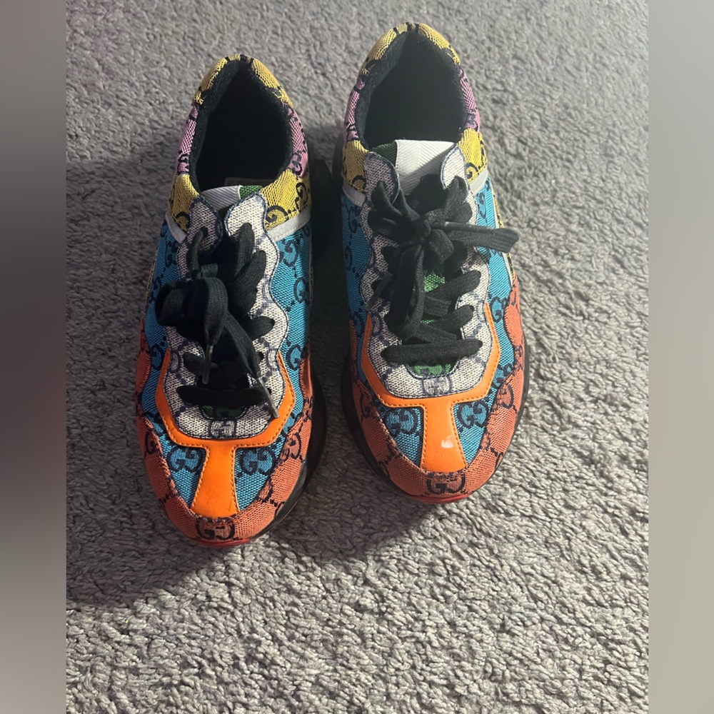 COPY - Women Gucci sneaker size 35 US 5